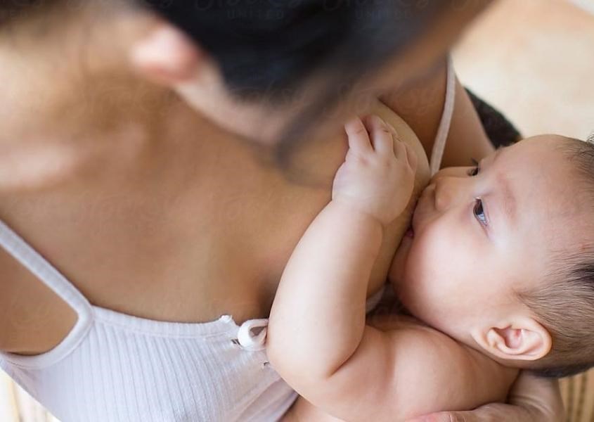 Tập cho bé bú mẹ trở lại: cách hiệu quả và dễ dàng