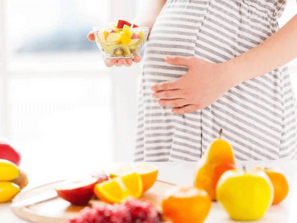 Mang bầu ăn gì để vào con không vào mẹ?