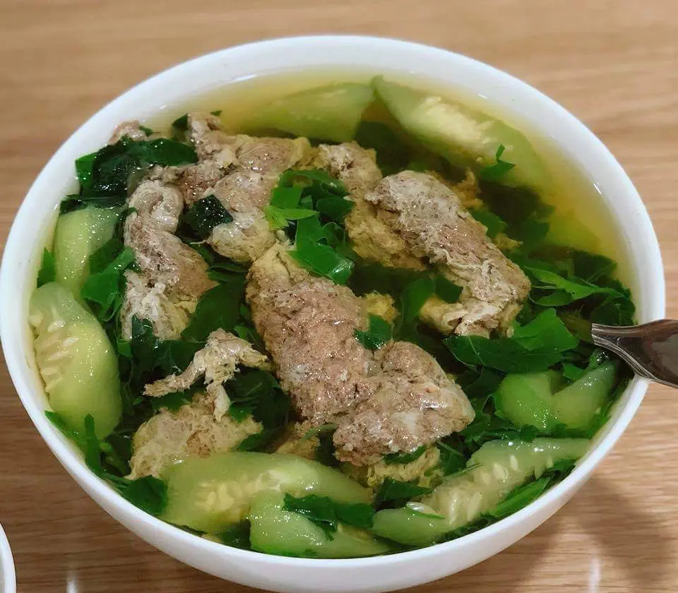 Canh cua đồng 'tối kỵ' ăn cùng món gì để ngừa tiêu chảy, sỏi thận?