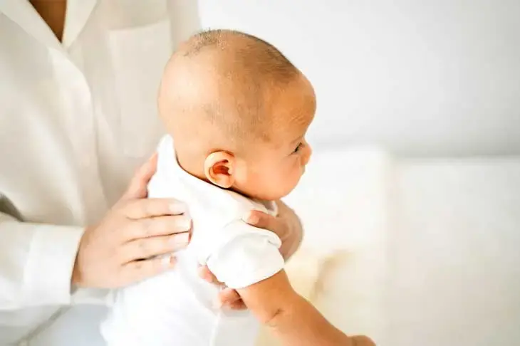 Ợ hơi nhiều ở trẻ em do đâu? kinh nghiệm xử trí hiệu quả, an toàn